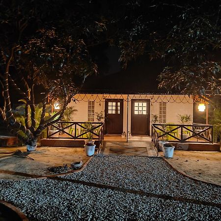 Shobhayan Inn, Airport Railway Station Pickup Free Ayodhya ภายนอก รูปภาพ