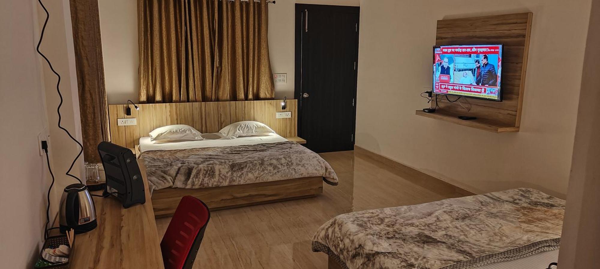 Shobhayan Inn, Airport Railway Station Pickup Free Ayodhya ภายนอก รูปภาพ