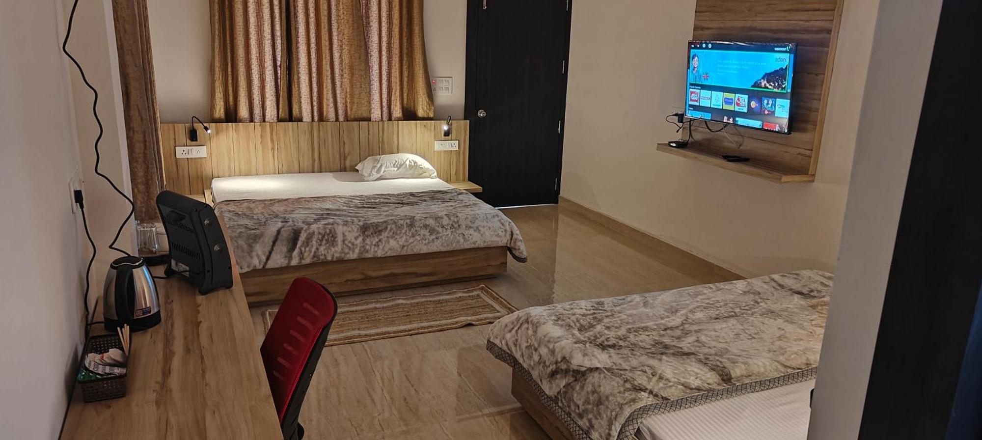 Shobhayan Inn, Airport Railway Station Pickup Free Ayodhya ภายนอก รูปภาพ