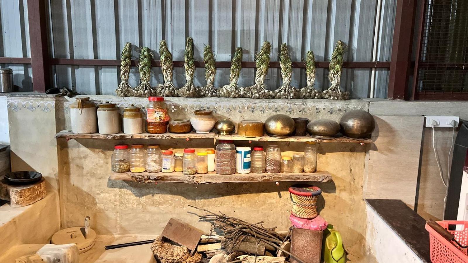Shobhayan Inn, Airport Railway Station Pickup Free Ayodhya ภายนอก รูปภาพ